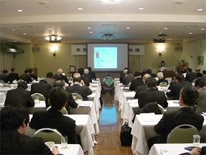 トラック協会のほか、民間企業からも講演依頼が相次ぐ